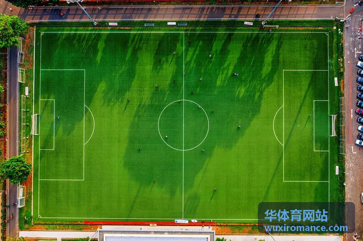 华体育网站在无锡为企业团建活动准备的户外场地与器材布置